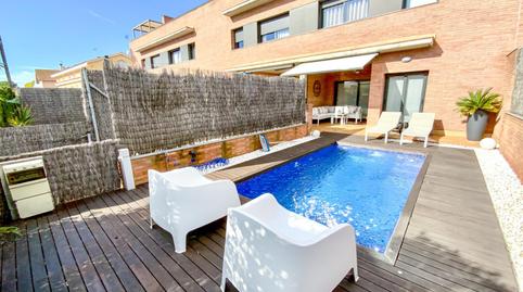 Foto 3 de Casa adosada en venda a  Bilbao, Centre, El Masnou