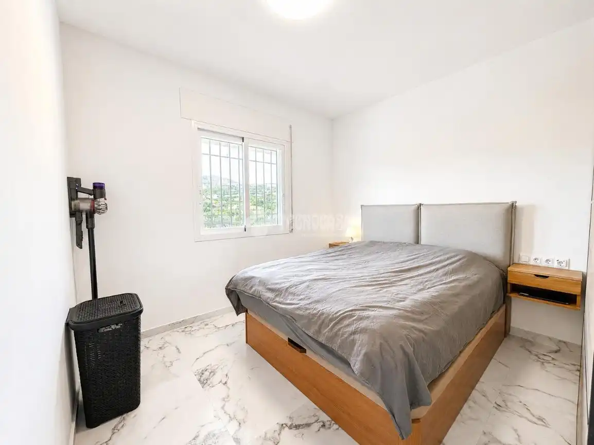 Habitación de Piso en venta en Torrox con Aire acondicionado, Terraza y Piscina comunitaria