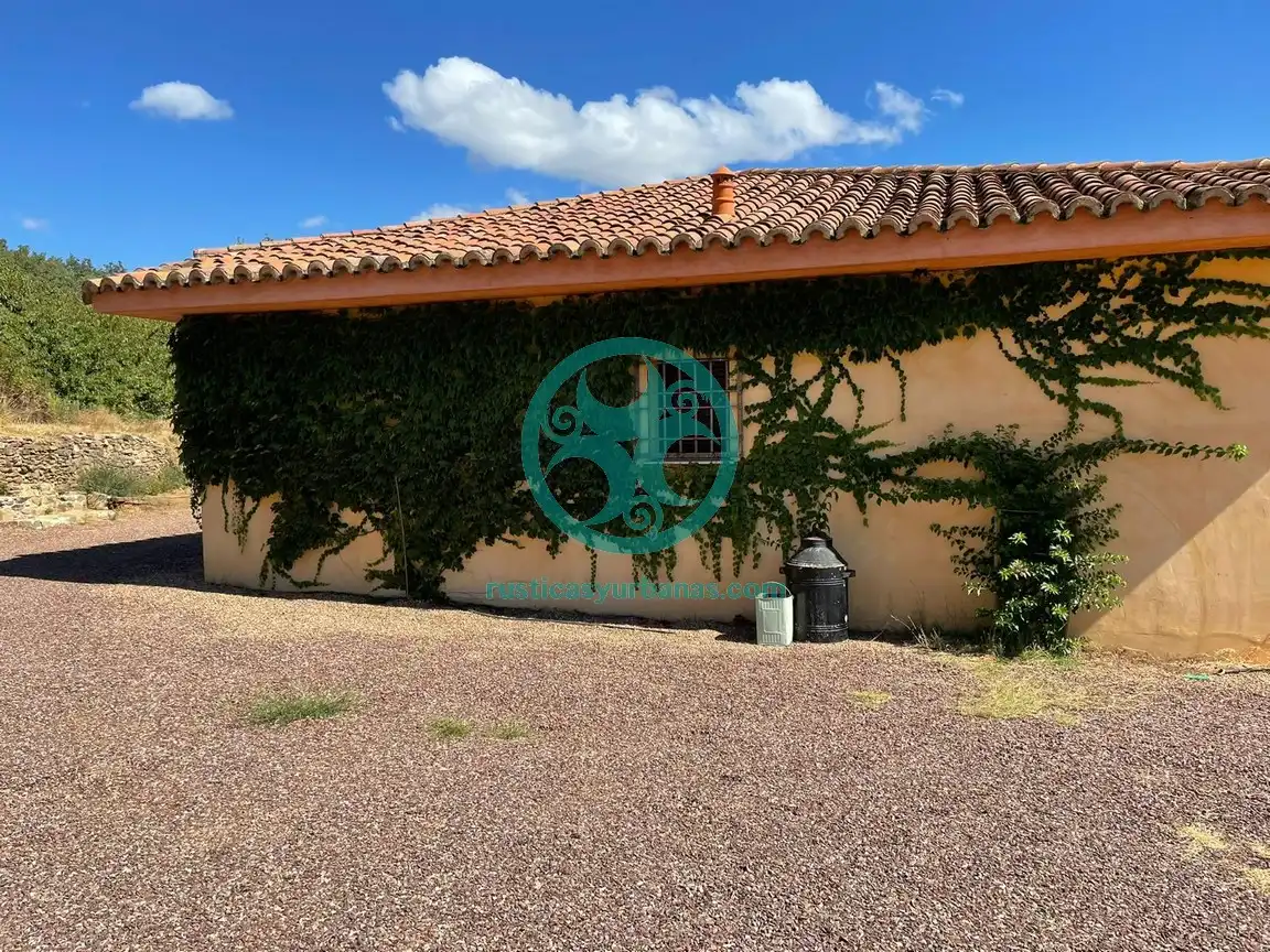 Vista exterior de Casa o chalet en venta en Jaraíz de la Vera