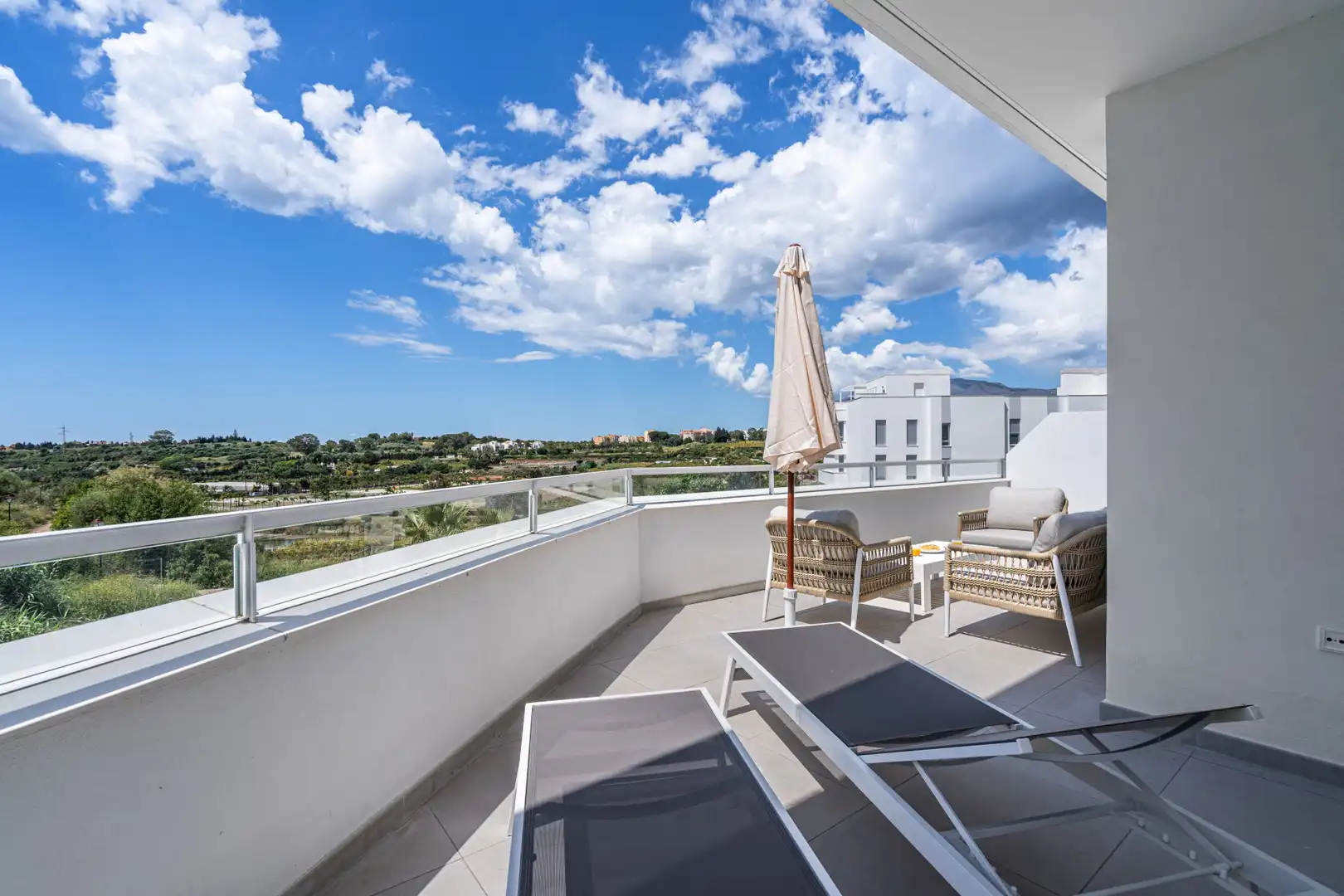 Terraza de Ático en venta en Estepona con Aire acondicionado, Terraza y Piscina