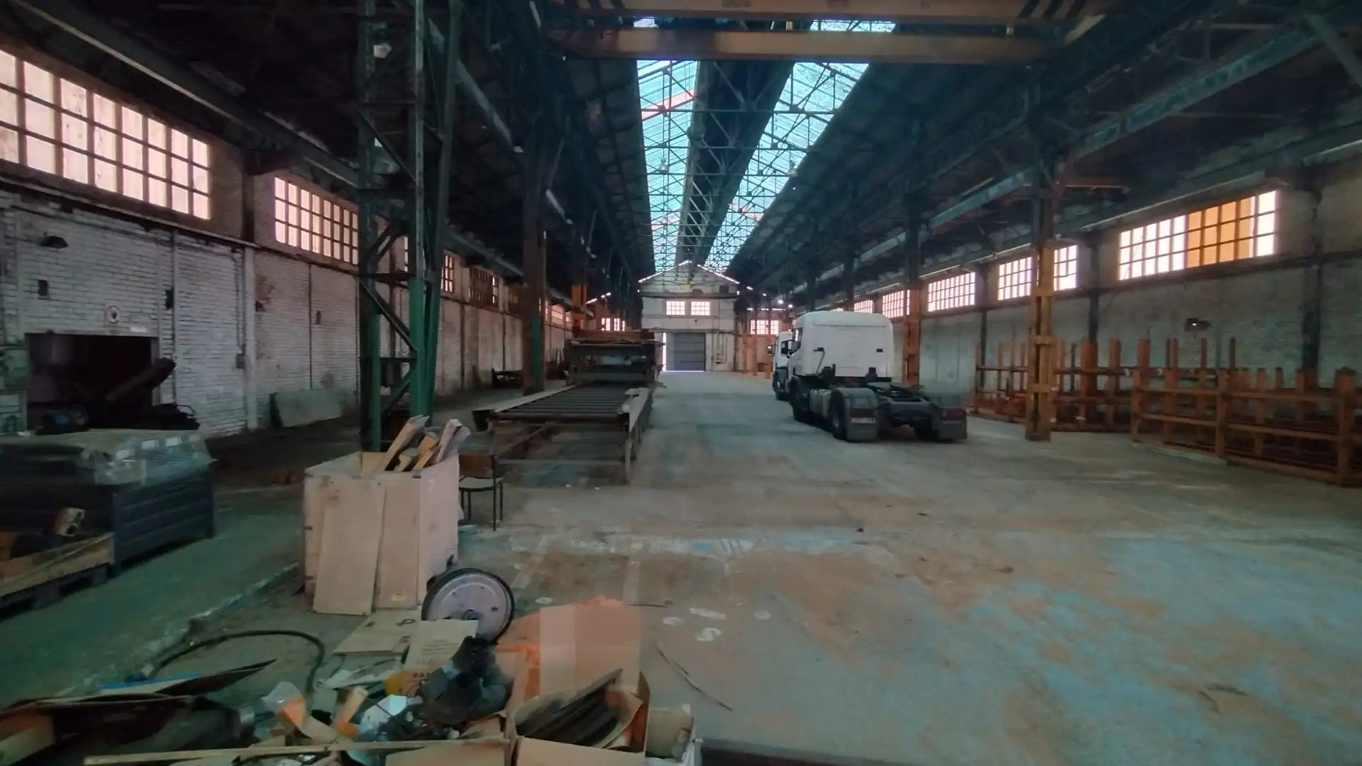 Fabrikhallen zur Miete in Basauri 