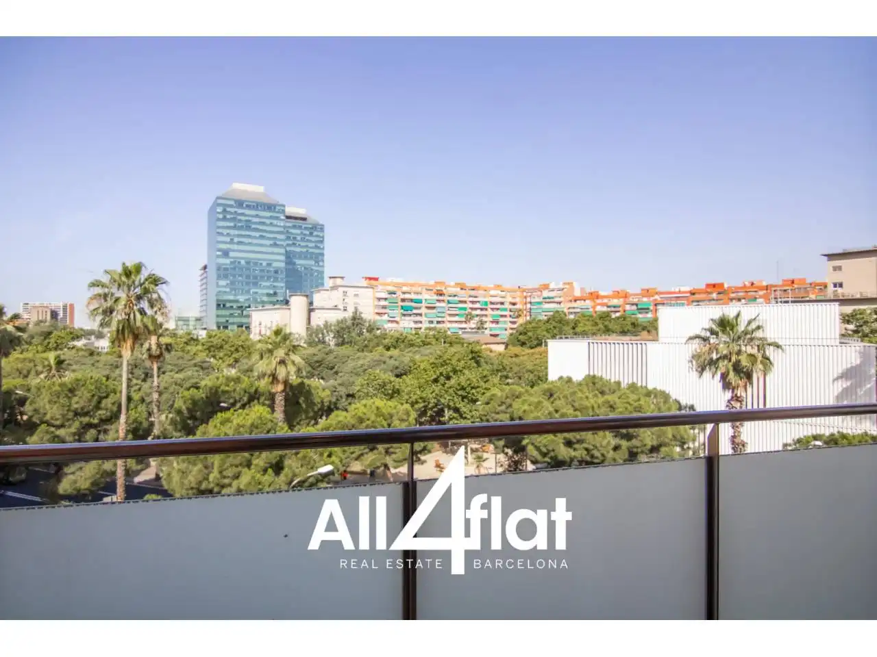 Vista exterior de Piso de alquiler en Barcelona con Parquet, Terraza y Amueblado