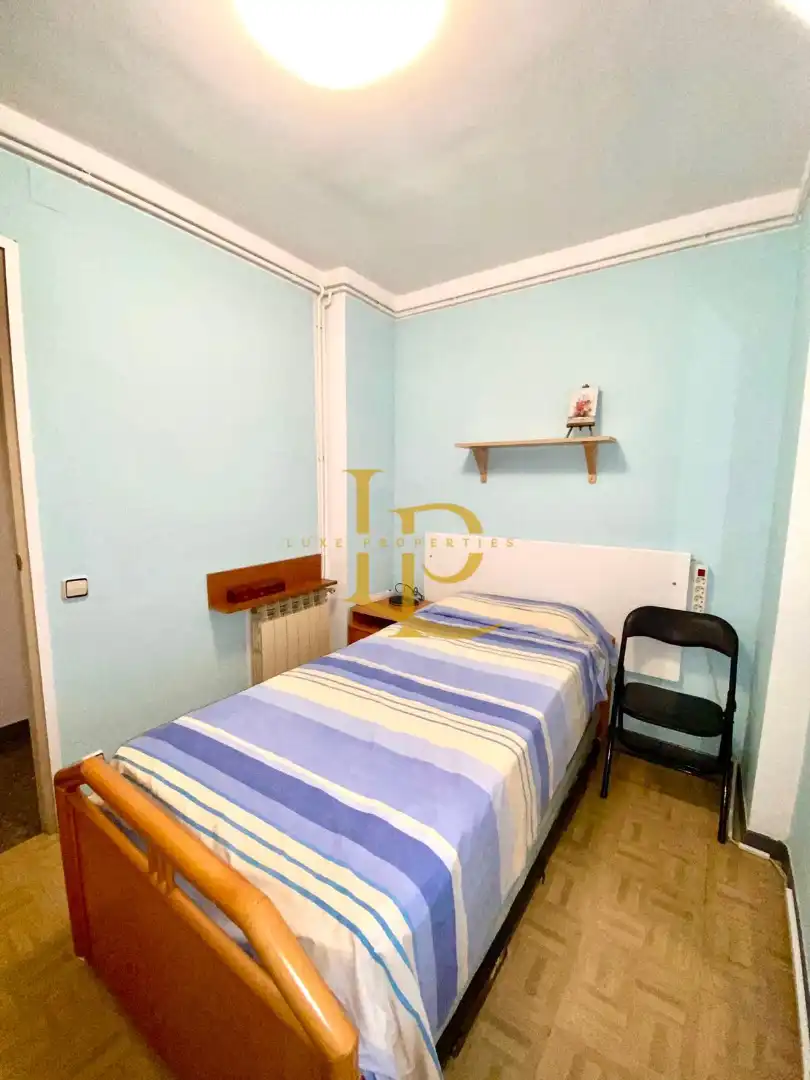 Habitación de Piso en venta en Barcelona con Calefacción, Terraza y Horno