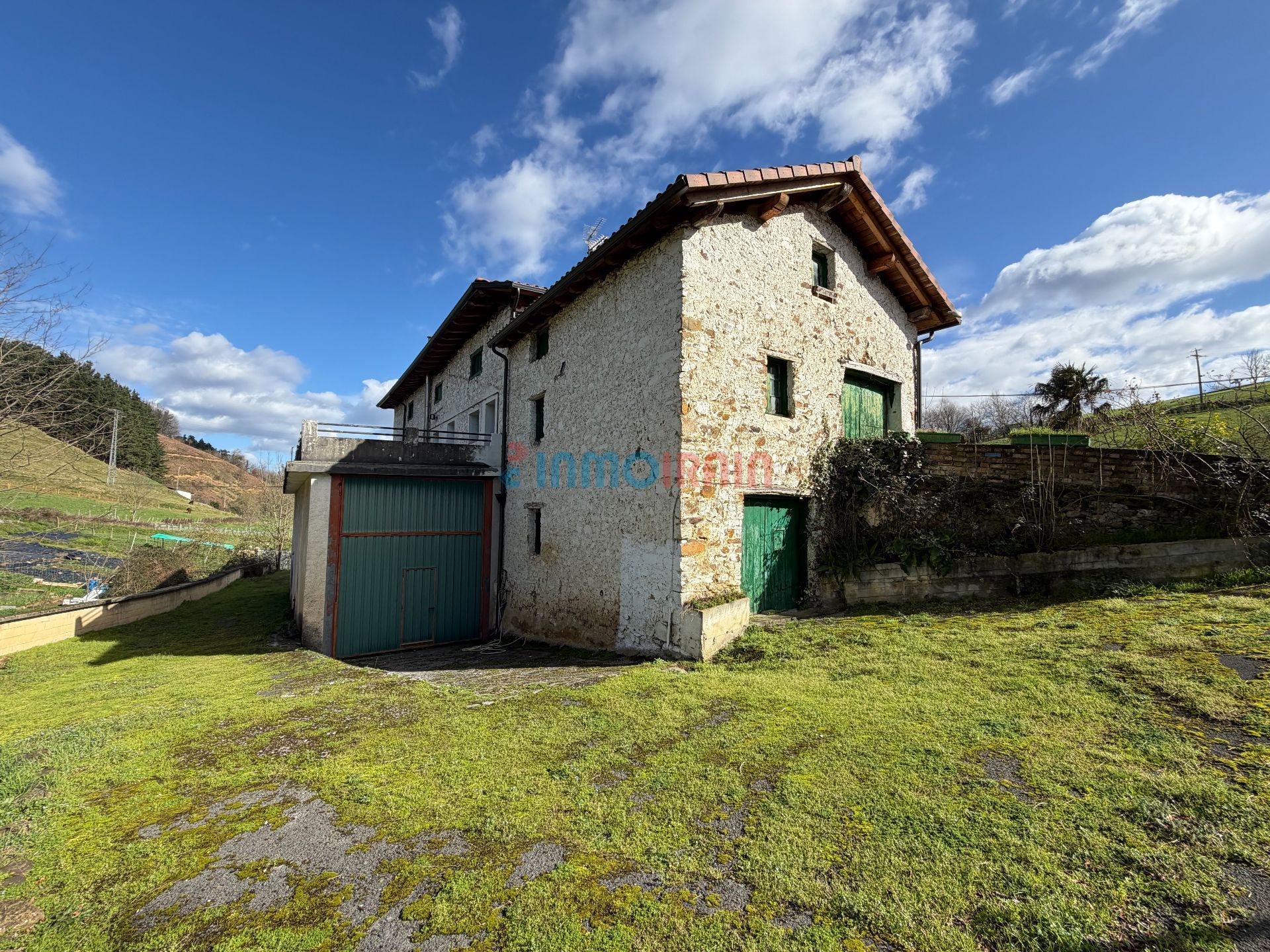 Vista exterior de Casa o xalet en venda en Olaberria amb Calefacció, Jardí privat i Terrassa