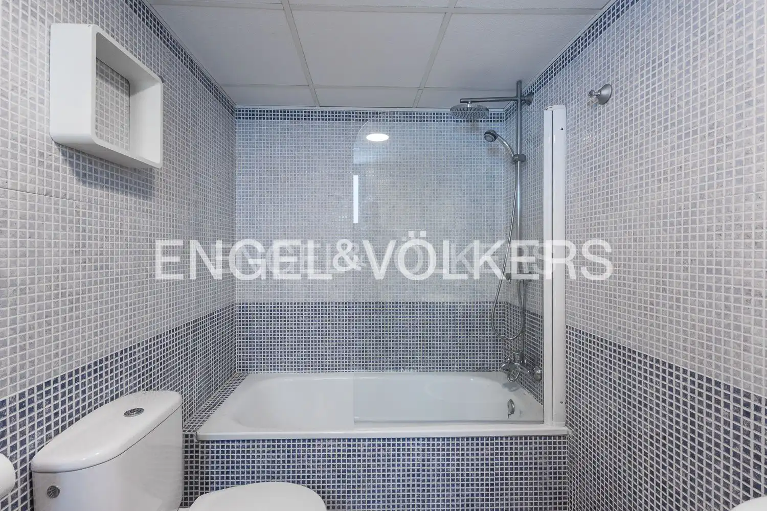 Bathroom of Flat for rent in El Real de Gandia  with Air Conditioner and Heating