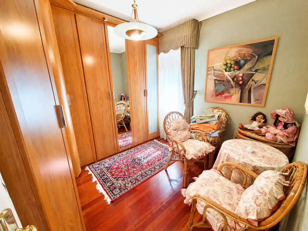 Habitación de Piso en venta en Santurtzi  con Calefacción y Terraza