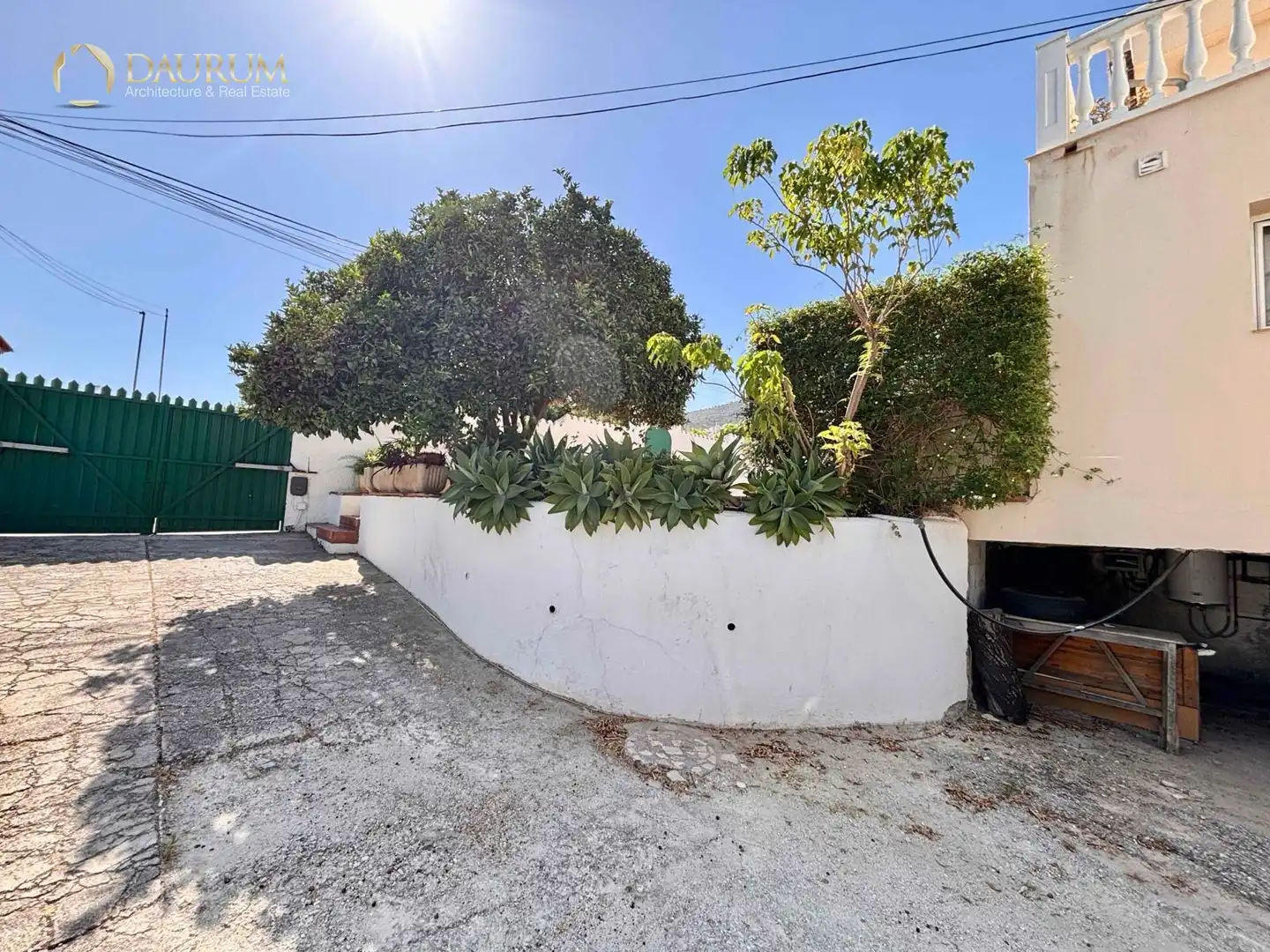 Vista exterior de Casa o chalet en venta en Alhaurín de la Torre con Aire acondicionado, Terraza y Trastero