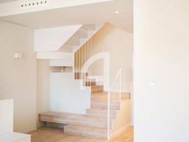 Terraced house with balcony for sale in Major