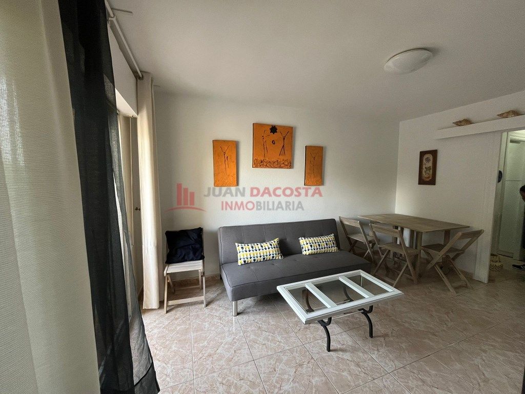 Sala d'estar de Pis en venda en La Antilla amb Balcó