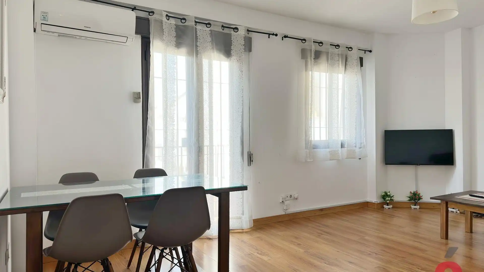 Living room of Flat for sale in  Córdoba Capital  with Air Conditioner, Parquet flooring and Furnished