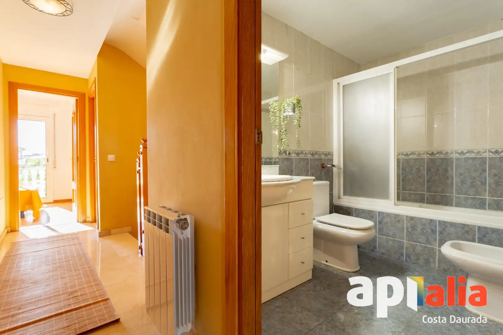 Baño de Casa adosada en venta en Cambrils con Calefacción, Jardín privado y Terraza