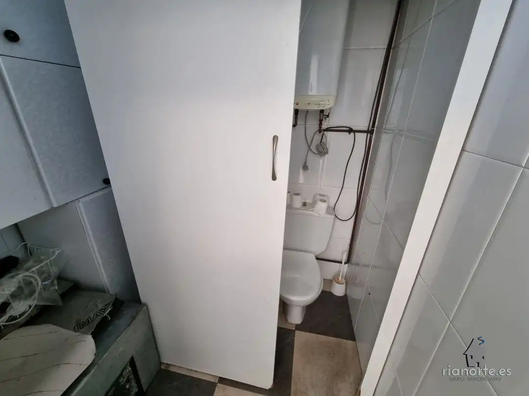 Business premises to rent in Llaranes, imagen 4