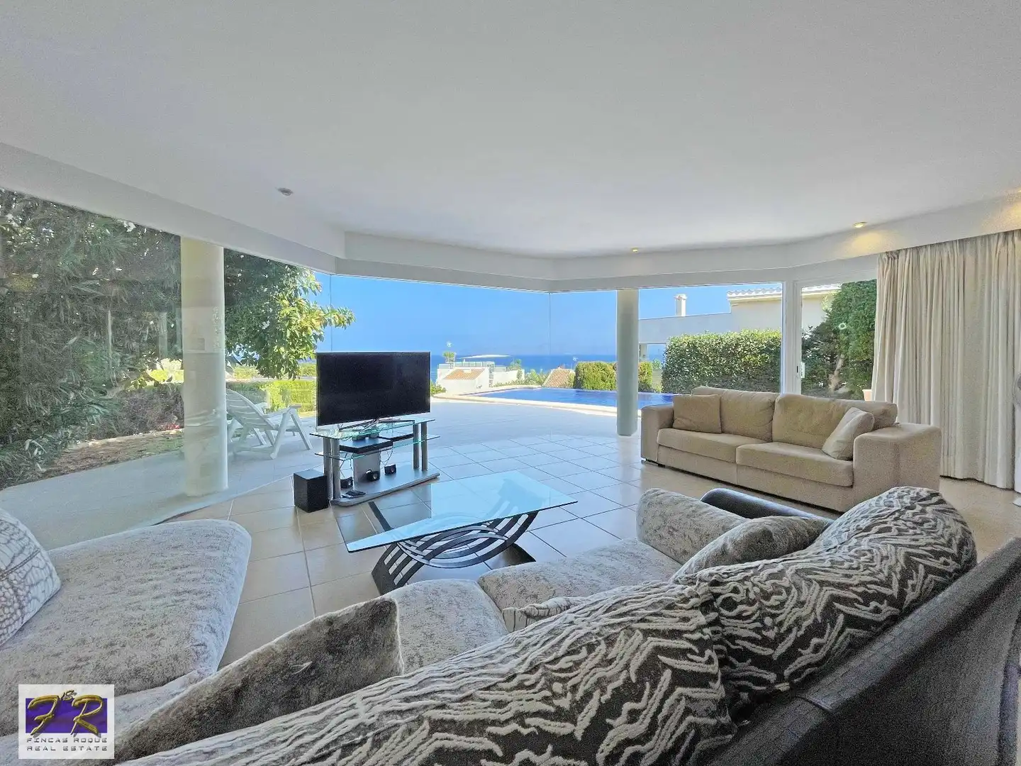 Living room of Houses for sale in Alcúdia  with Air Conditioner, Heating and Terrace