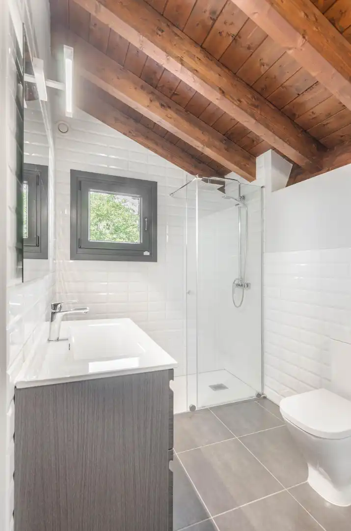 Baño de Casa o chalet en venta en Siero con Aire acondicionado, Calefacción y Jardín privado