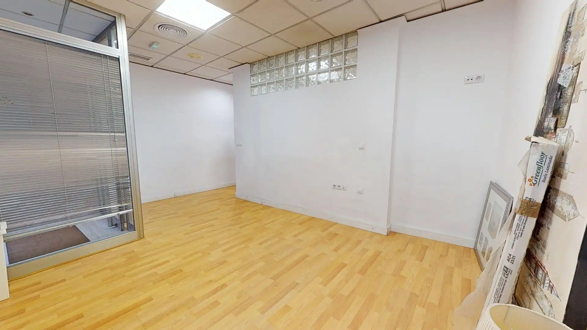 Geschaftsraum zum Verkauf in Posadas mit Klimaanlage