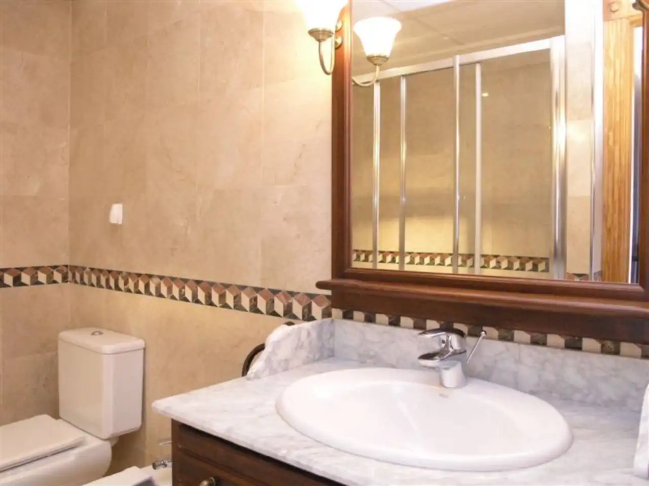 Bathroom of Flat for rent in  Palma de Mallorca  with Air Conditioner, Heating and Terrace