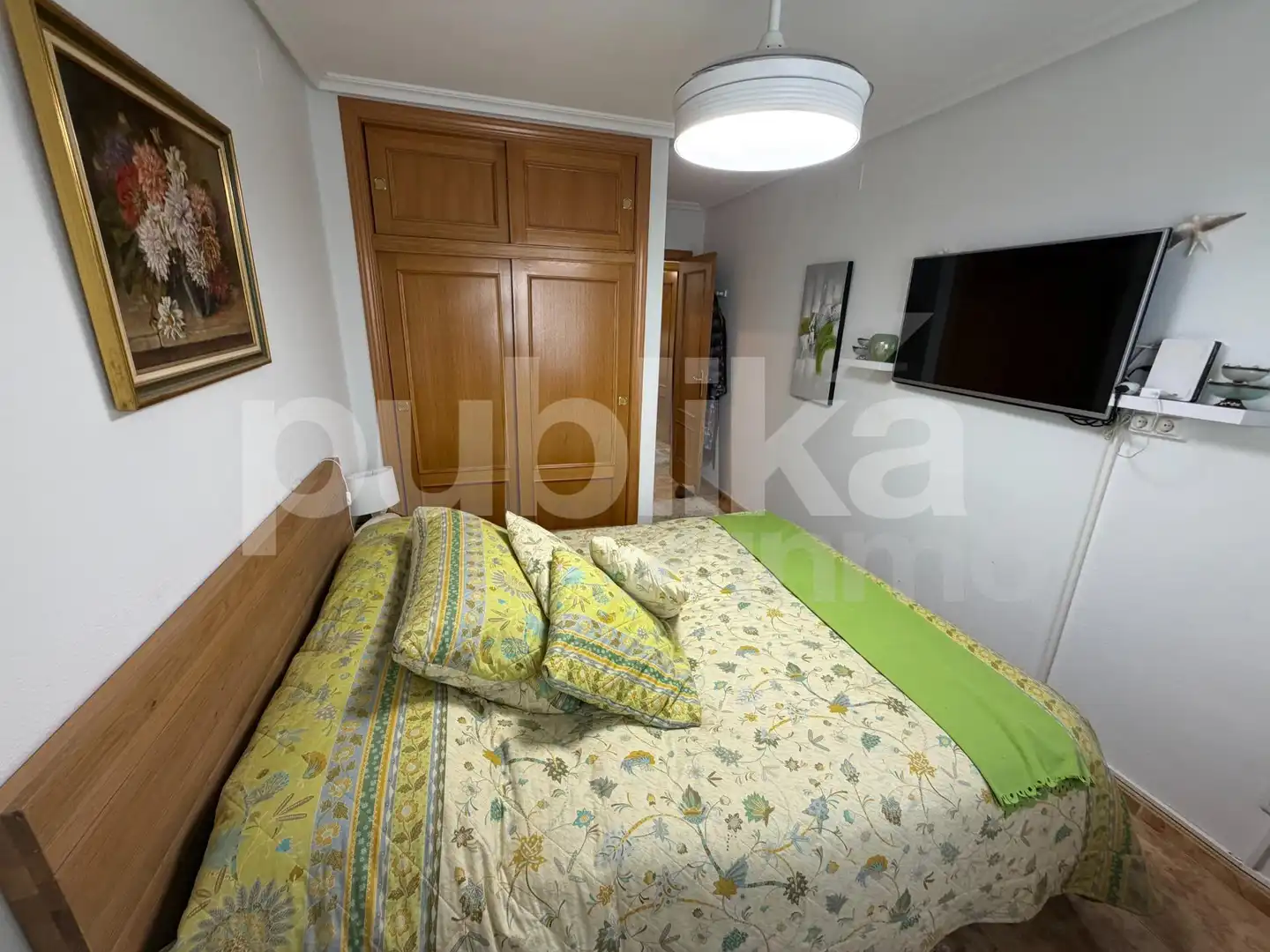 Dormitori de Pis en venda en Santa Pola amb Aire condicionat, Moblat i Balcó