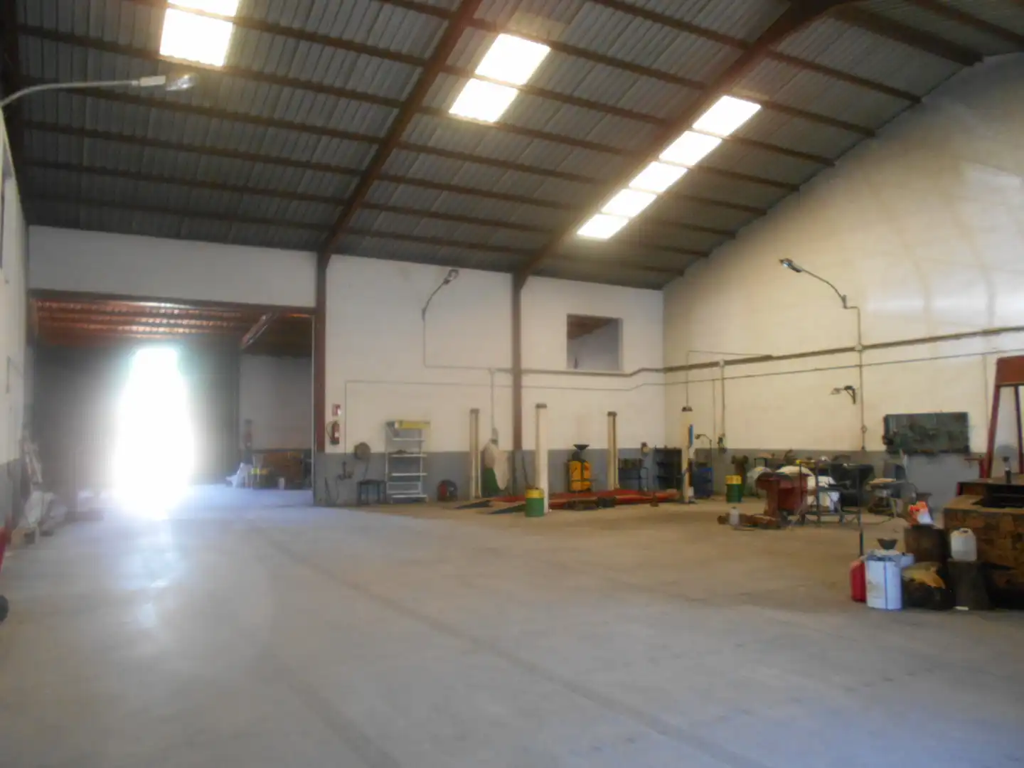 Nau industrial en venda en Abenójar