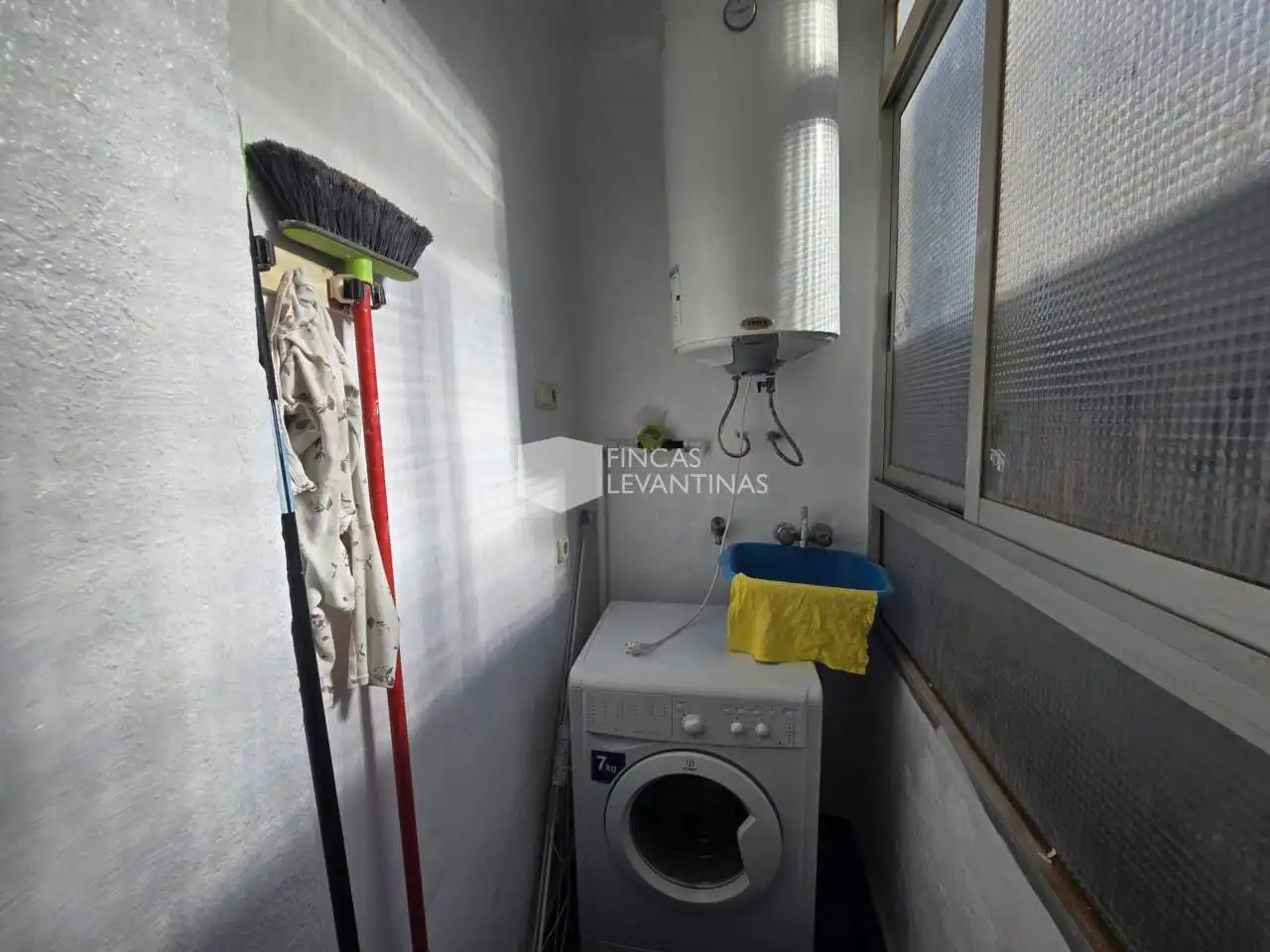 Bedroom of Apartments for sale in Elda