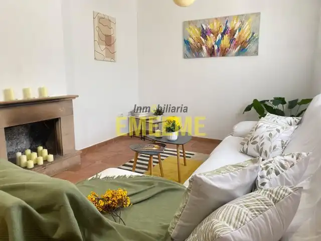 Casa aparellada amb terrassa en venda a Cuevas del Becerro, imagen 3
