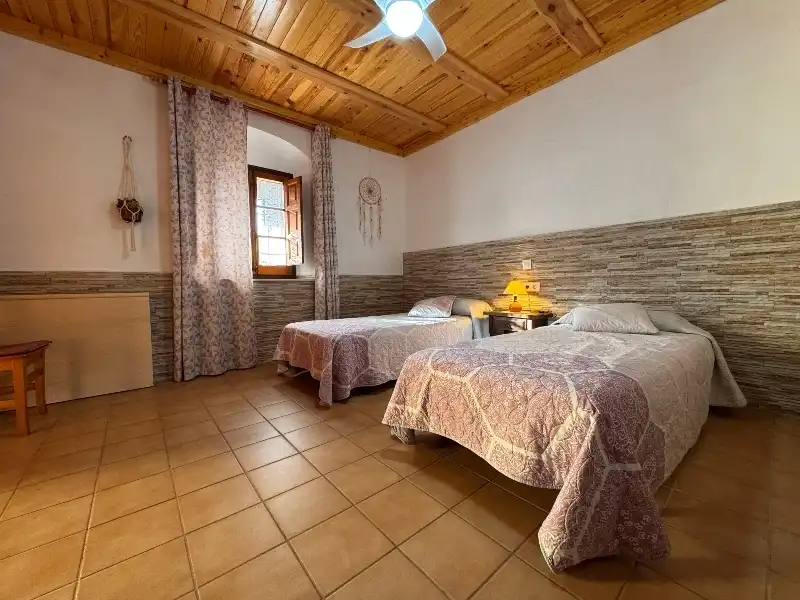Habitación de Finca rústica en venta en Albons con Jardín privado, Terraza y Trastero