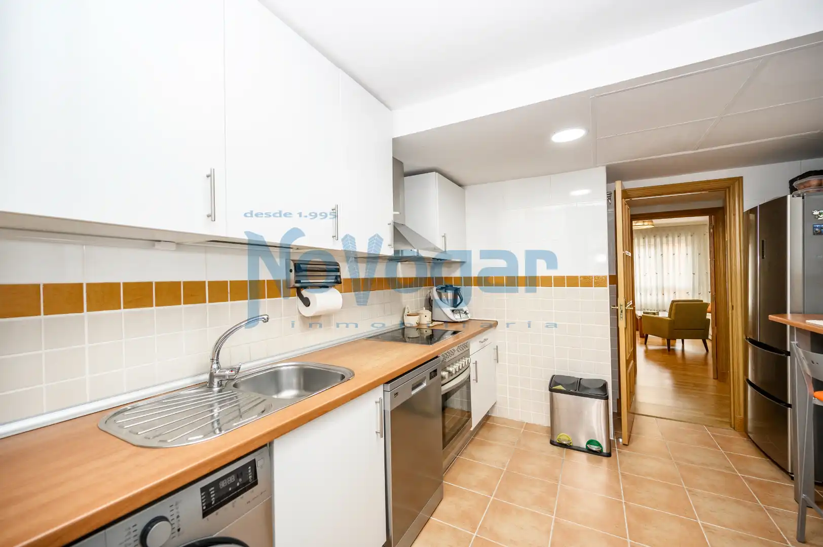 Kitchen of Flat for sale in Móstoles  with Air Conditioner, Heating and Parquet flooring