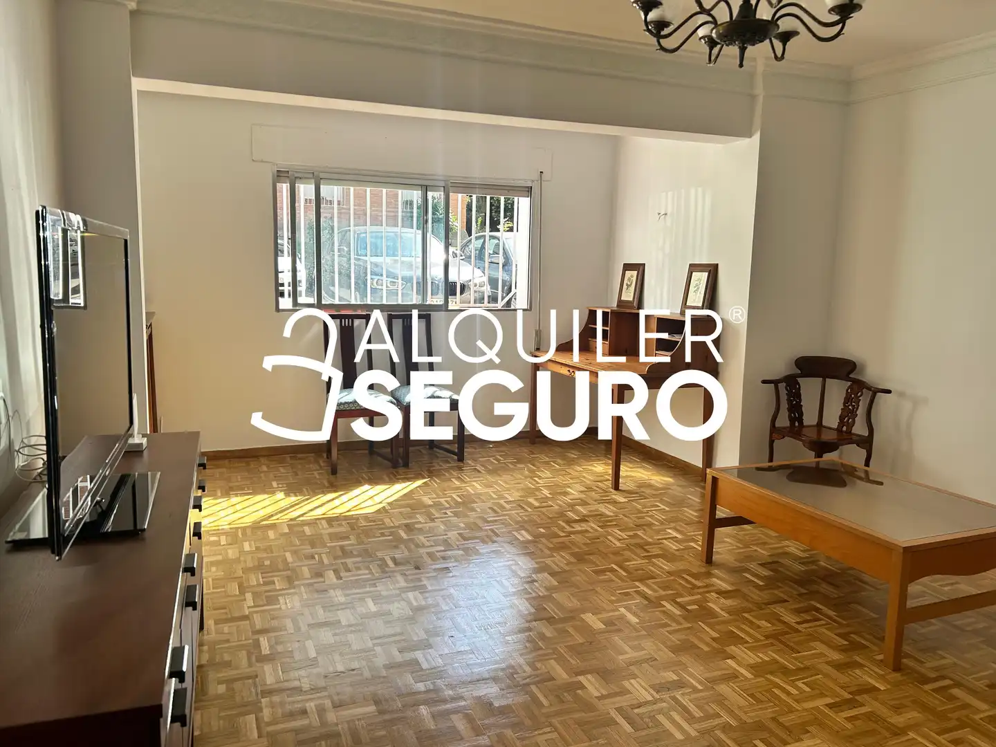 Living room of Flat for rent in Madrid  with Heating, Swimming Pool and Furnished