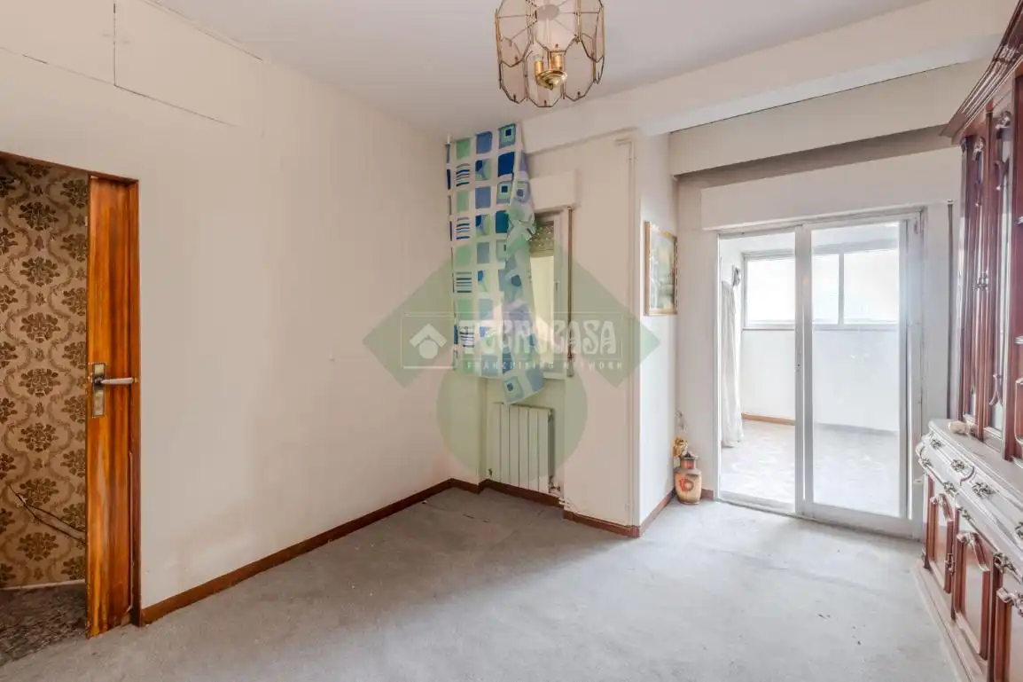 Habitación de Piso en venta en Madrid con Calefacción y Terraza