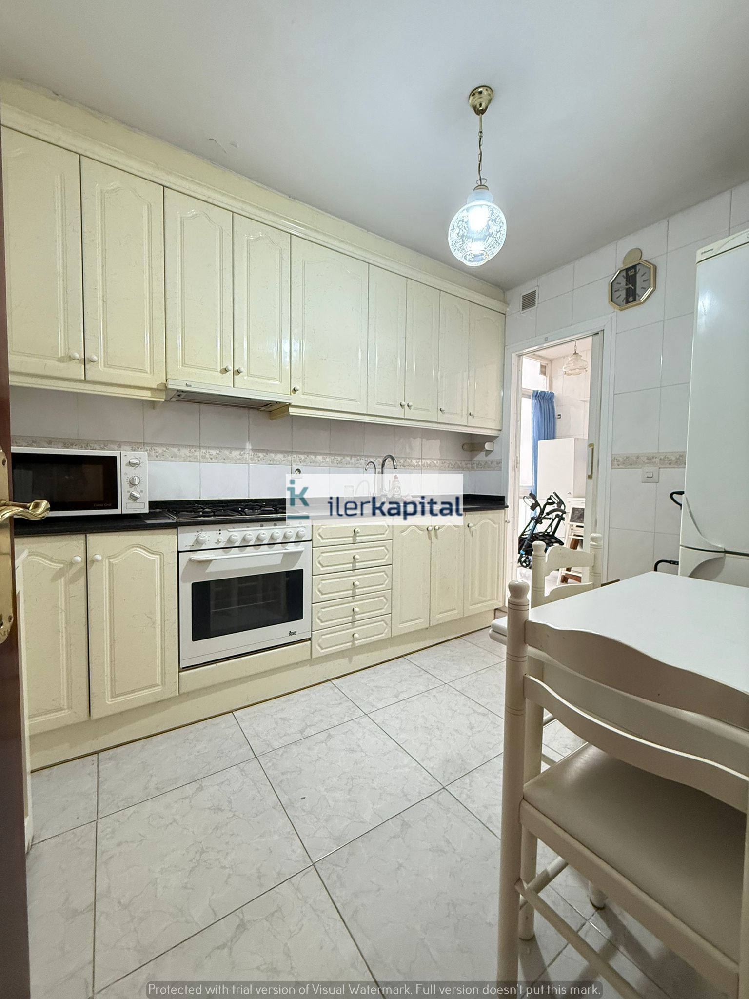 Kitchen of Flat for sale in  Lleida Capital  with Air Conditioner, Heating and Storage room