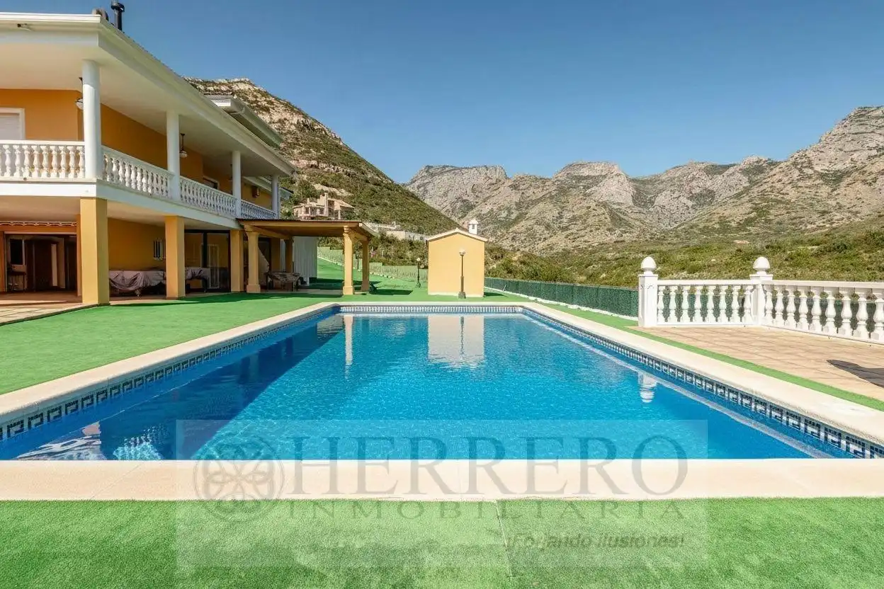 Vista exterior de Casa o chalet en venta en Gandia con Aire acondicionado, Calefacción y Jardín privado