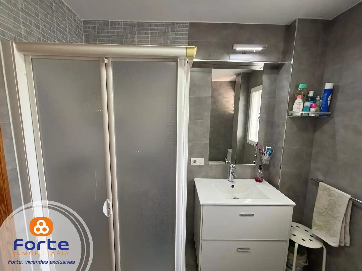 Baño de Piso en venta en Córdoba con Aire acondicionado, Calefacción y Terraza