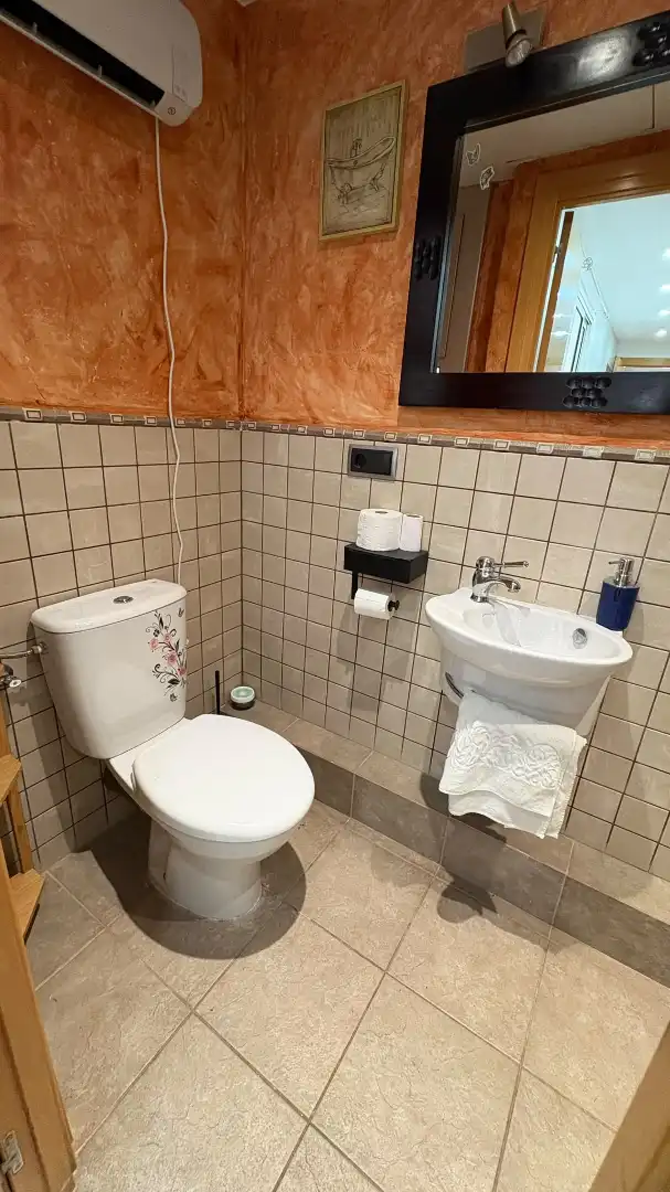 Bathroom of Flat for sale in Pineda de Mar  with Air Conditioner, Heating and Balcony