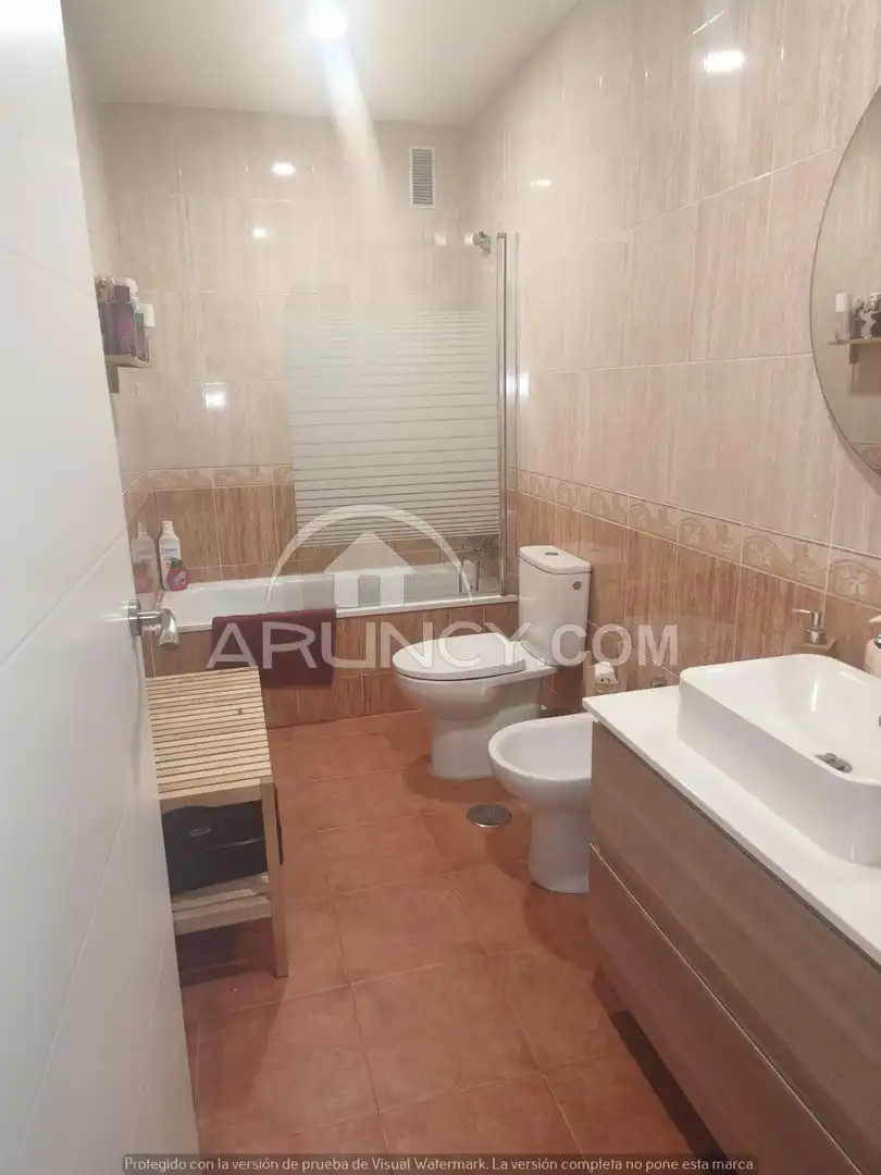 Badezimmer von Wohnung zur Miete in Alcalá de Guadaira mit Klimaanlage, Terrasse und Balkon