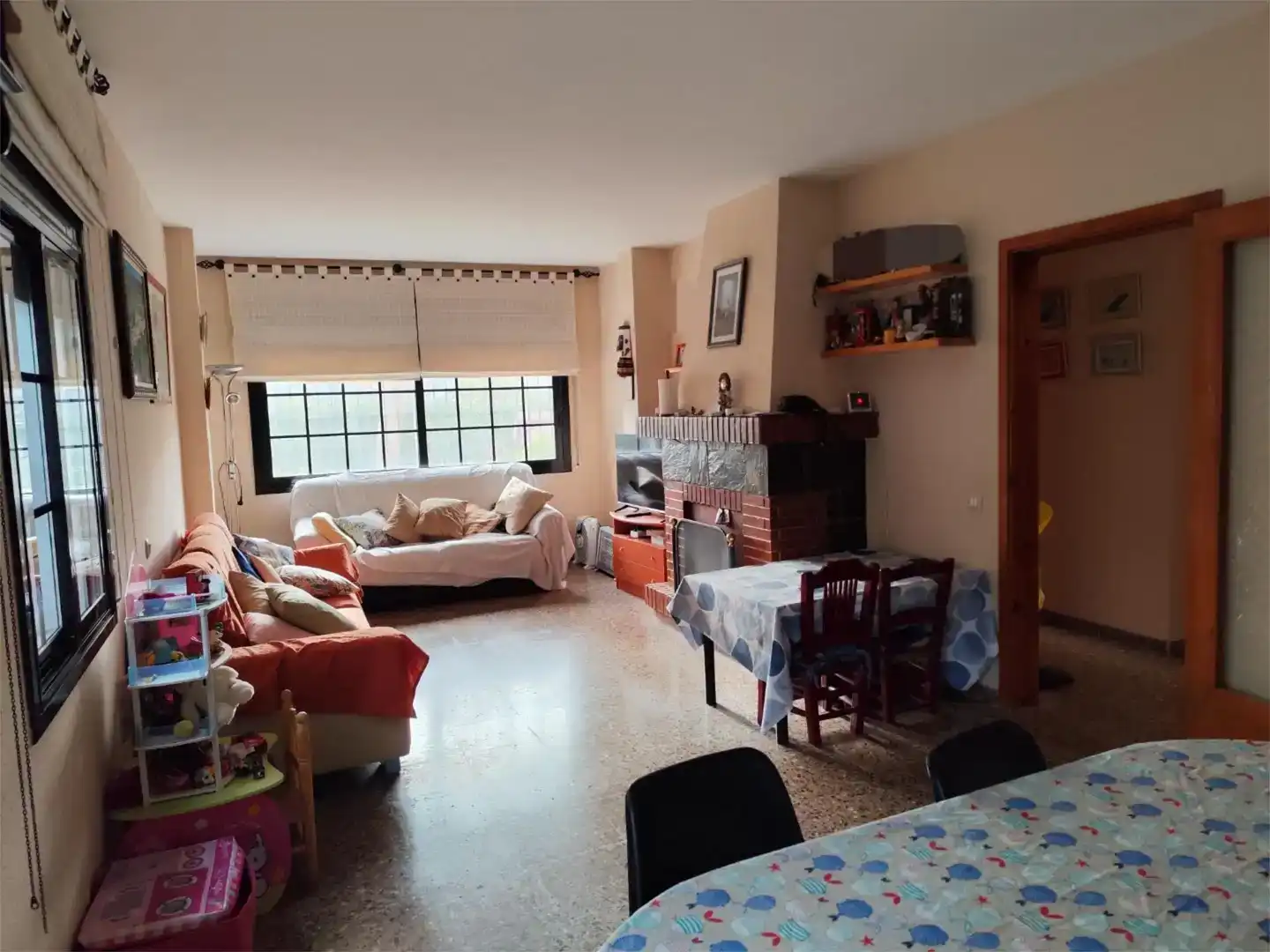 Wohnzimmer von Haus oder Chalet zum Verkauf in Sant Pere de Ribes mit Schwimmbad und Balkon