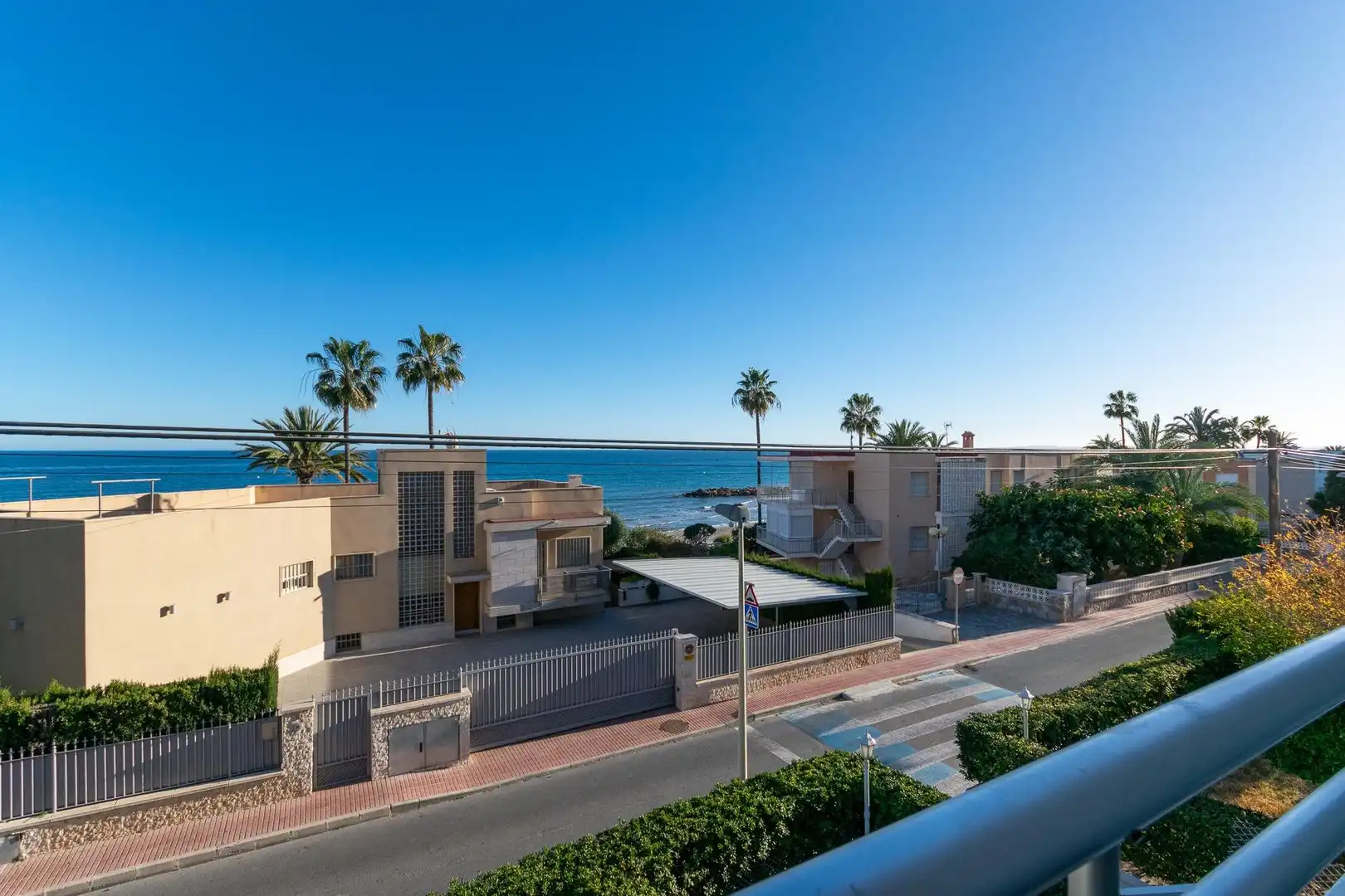Vista exterior de Casa adosada en venta en Santa Pola con Jardín privado y Terraza