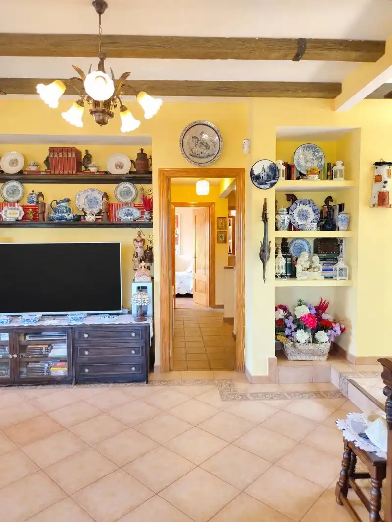 Houses for sale in Miraflores de la Sierra  with Air Conditioner, Heating and Terrace
