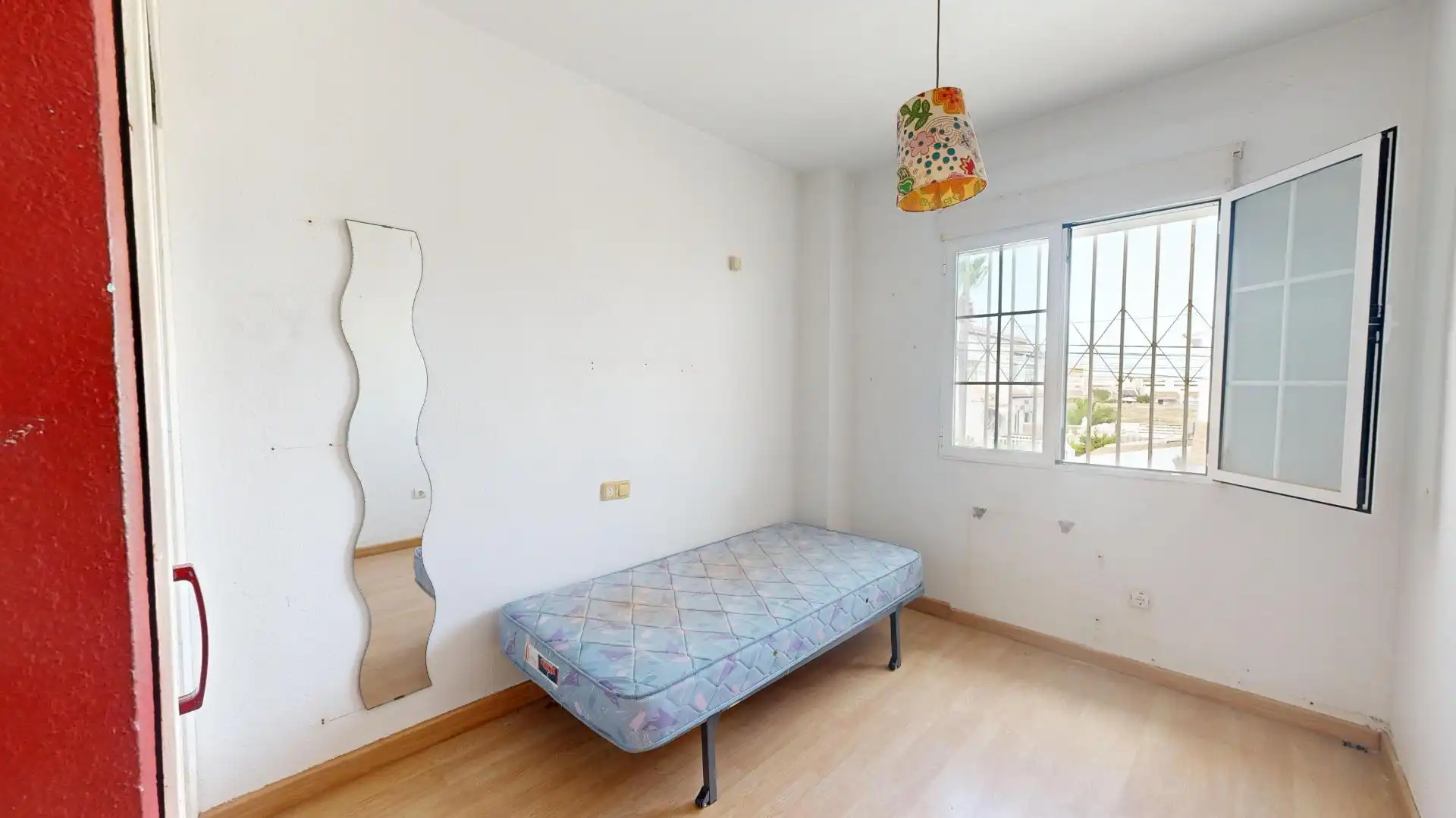 Habitación de Casa o chalet en venta en Orihuela con Jardín privado y Terraza