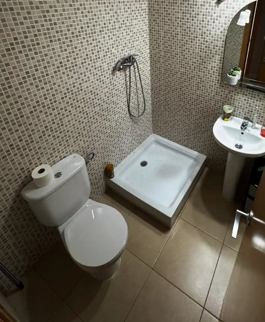 Baño de Piso en venta en Vila-seca con Aire acondicionado, Calefacción y Microondas