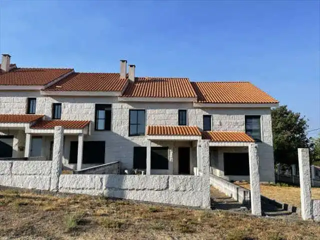 Adossat amb jardí en venda a Celanova, imagen 4