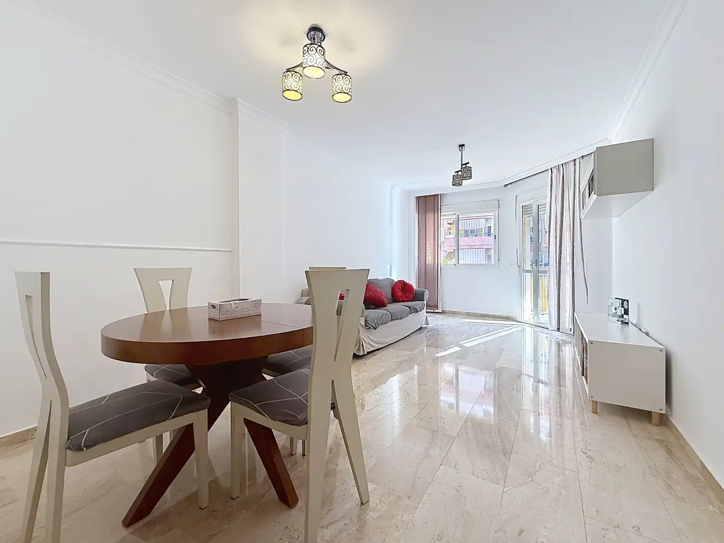 Flat with pool to rent in Calle del Jalón, imagen 3