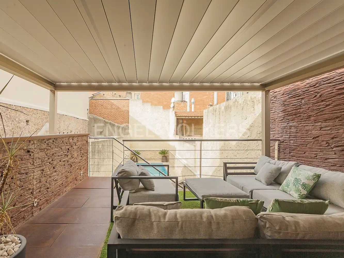 Terraza de Piso en venta en Sabadell con Aire acondicionado, Calefacción y Jardín privado