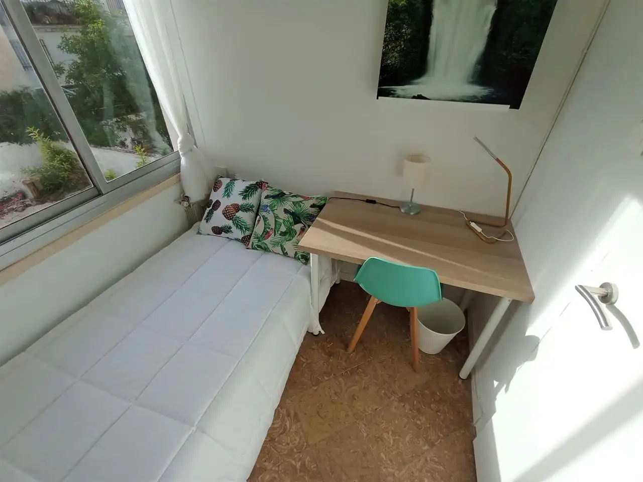 Bedroom of Ground floor for share in Granada  with Heating, Terrace and Storage room