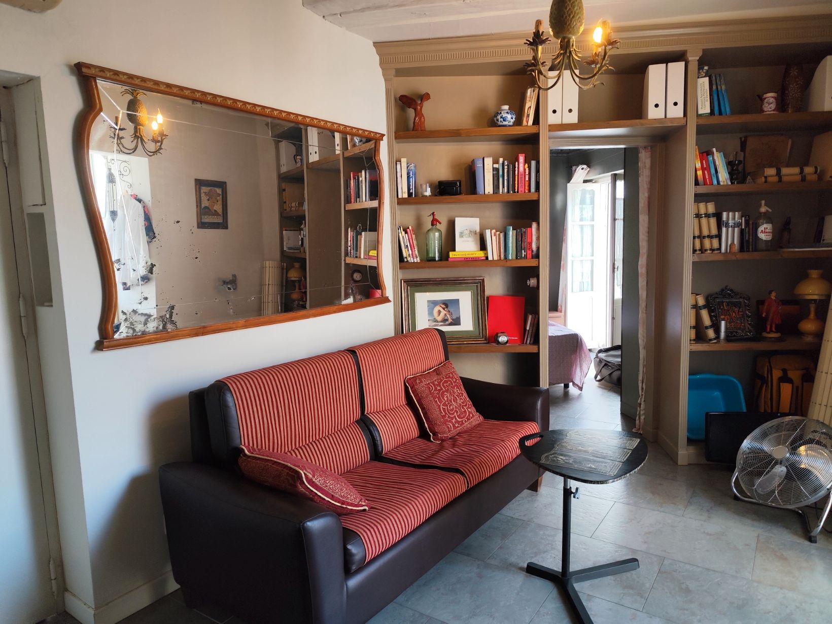 Sala d'estar de Apartament de lloguer en  Cádiz Capital amb Moblat i Balcó
