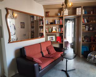 Sala d'estar de Apartament de lloguer en  Cádiz Capital amb Moblat i Balcó