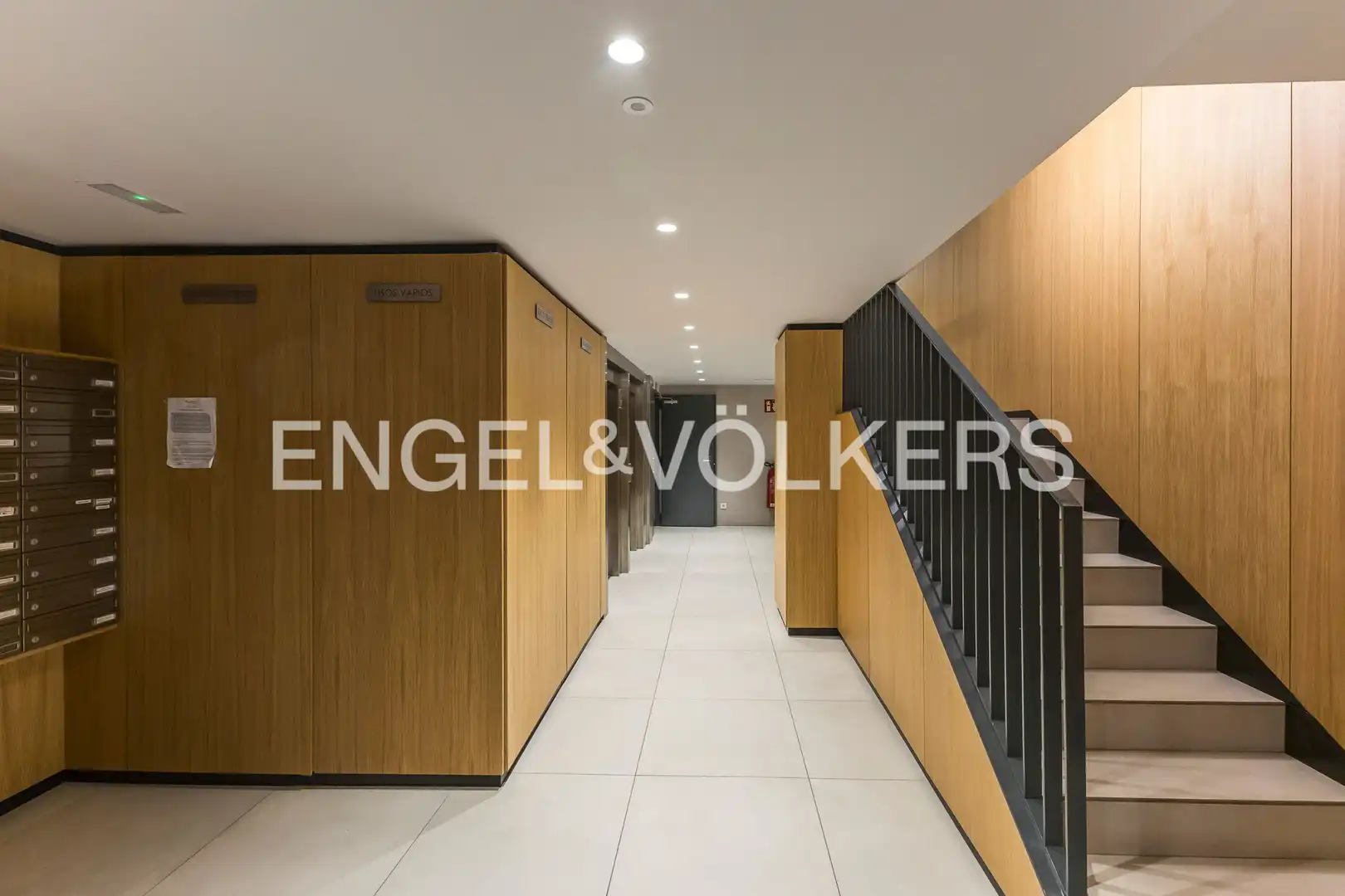 Dúplex en venta en Madrid con Calefacción, Jardín privado y Terraza