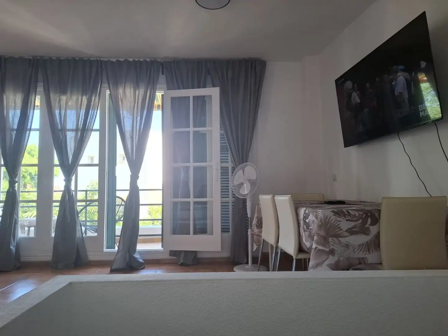 Wohnzimmer von Wohnungen zur Miete in Torremolinos mit Terrasse, Abstellraum und Möbliert