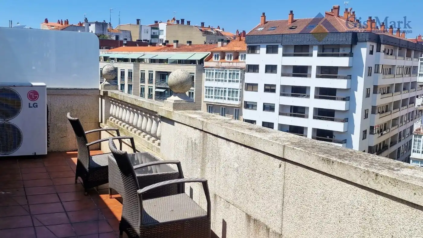 Terraza de Ático en venta en Vigo  con Aire acondicionado, Calefacción y Parquet