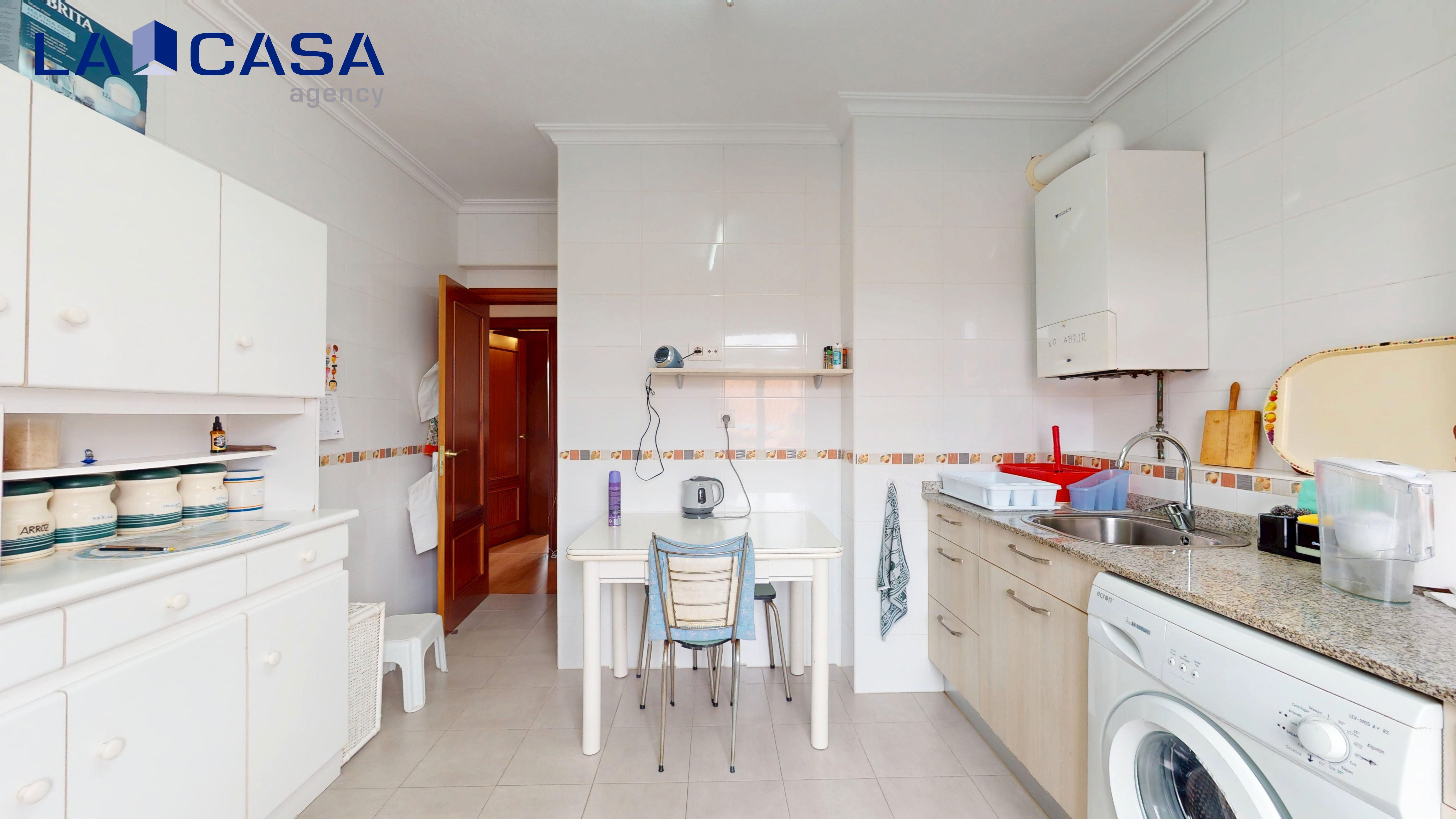 Kitchen of Flat for sale in Bilbao   with Heating