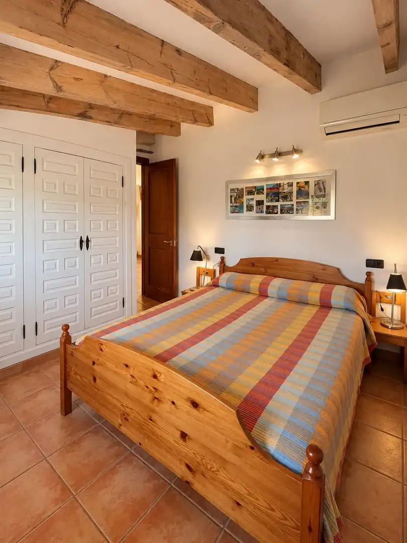 Schlafzimmer von Country house zur Miete in Inca mit Klimaanlage, Privatgarten und Terrasse
