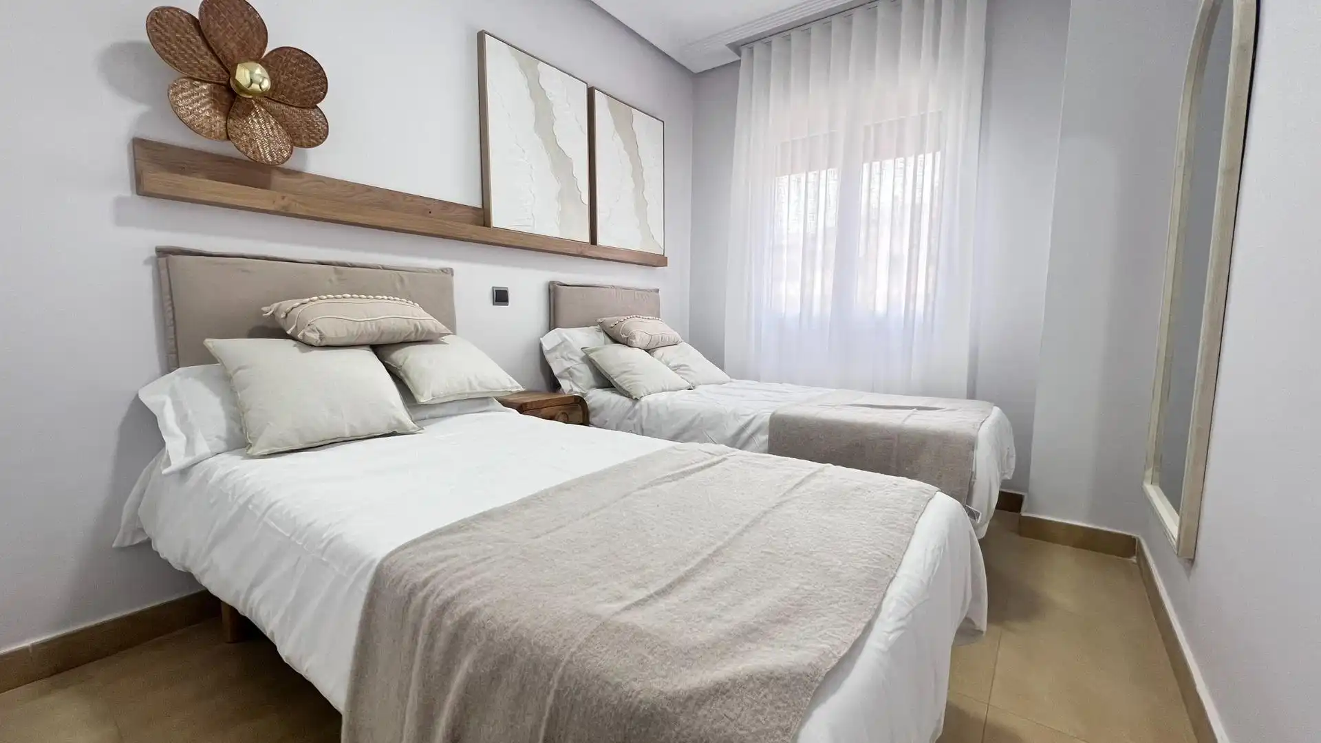 Habitación de Apartamento en venta en Los Alcázares con Aire acondicionado, Calefacción y Trastero